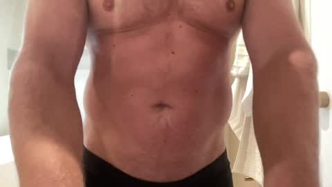 Snapshot of darwins_dessert chatting on 06-26-26, 05:28 darwins_dessert online show from 06-26-26, 05:28