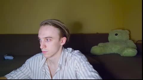 Snapshot of datalian chatting on 09-30-25, 03:28 datalian online show from 09-30-25, 03:28