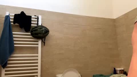 Snapshot of dave1753 chatting on 10-06-25, 08:34 dave1753 online show from 10-06-25, 08:34