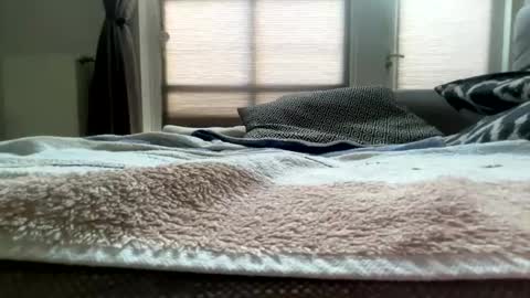 dave76b online show from 02-16-25, 03:27