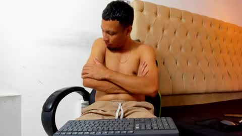 Snapshot of dave_skinnycum420 chatting on 10-29-25, 07:10 dave online show from 10-29-25, 07:10