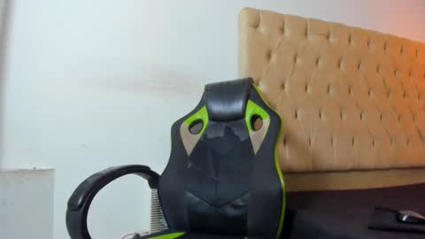 Snapshot of dave_skinnycum420 chatting on 11-06-25, 07:20 dave online show from 11-06-25, 07:20