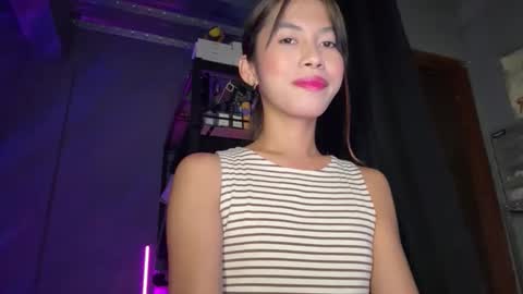 Snapshot of daveboyyy chatting on 09-08-25, 05:23 Scarlet thesexiest online show from 09-08-25, 05:23