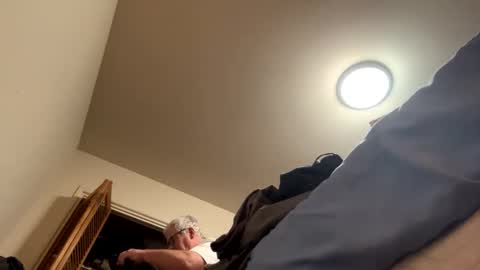 Snapshot of davenohere chatting on 11-17-25, 01:22 Exhibit A online show from 11-17-25, 01:22