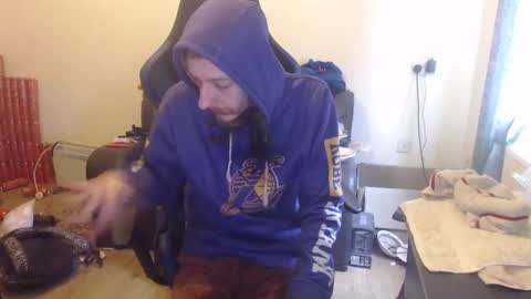 dave online show from 02-16-26, 01:18