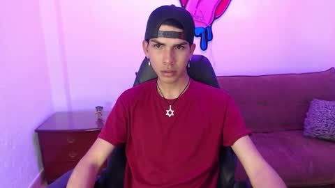 Snapshot of david_925_ chatting on 09-18-25, 05:20 David online show from 09-18-25, 05:20