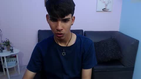 Snapshot of david_925_ chatting on 10-12-25, 04:44 David online show from 10-12-25, 04:44