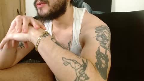 Snapshot of david_franco1 chatting on 10-28-25, 11:29 Twitter davidsanctum online show from 10-28-25, 11:29