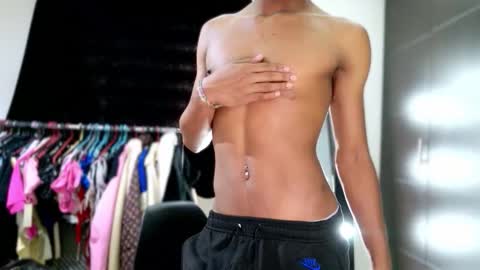 Snapshot of david_hot44 chatting on 11-10-25, 09:03 david_hot44 online show from 11-10-25, 09:03