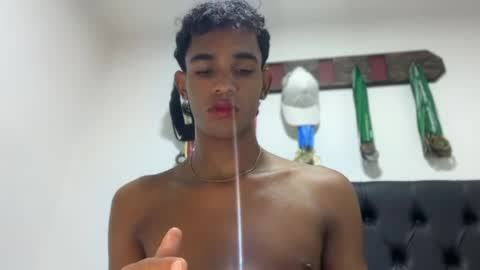 Snapshot of david_hot44 chatting on 06-05-26, 06:52 david_hot44 online show from 06-05-26, 06:52