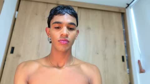 Snapshot of david_hot44 chatting on 06-18-26, 11:58 david_hot44 online show from 06-18-26, 11:58