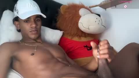 david_hot44 online show from 07-28-26, 06:20