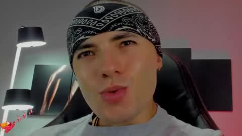 David Jons online show from 12-22-24, 06:37