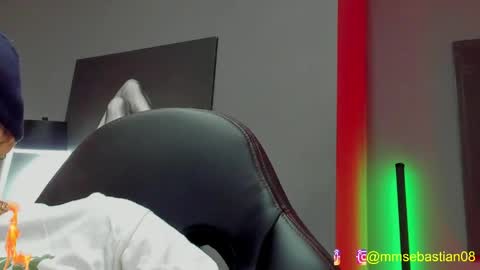Snapshot of david_jons7 chatting on 05-28-26, 12:52 David Jons online show from 05-28-26, 12:52