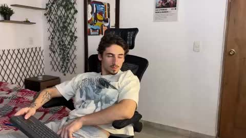 Snapshot of david_muller_ chatting on 03-08-26, 12:52 David online show from 03-08-26, 12:52