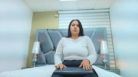 david_victoriaa online show from 04-08-26, 12:49