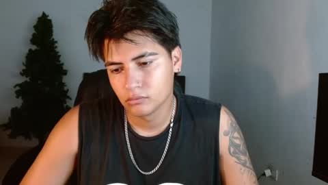 Snapshot of davidbless chatting on 05-25-26, 12:44 David Bless online show from 05-25-26, 12:44