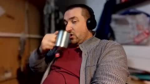 Snapshot of davideo59 chatting on 09-27-25, 12:10 davideo59 online show from 09-27-25, 12:10