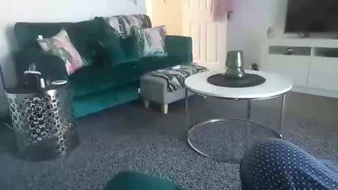 davidf75 online show from 09-22-25, 07:32