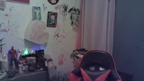 Snapshot of davidhumbee chatting on 04-11-26, 02:05 David Lucky 13 online show from 04-11-26, 02:05