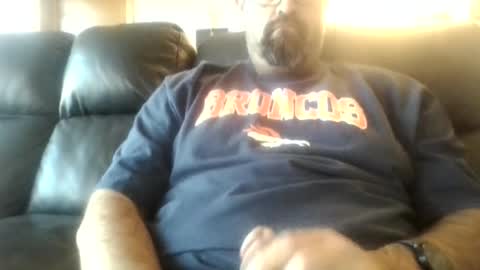 Snapshot of davidin303 chatting on 08-06-26, 01:02 davidin303 online show from 08-06-26, 01:02