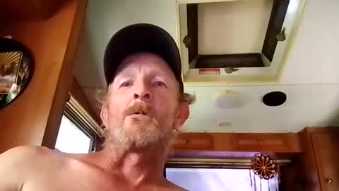 Snapshot of davidlennyd517399 chatting on 02-26-25, 04:36 David Doyle online show from 02-26-25, 04:36