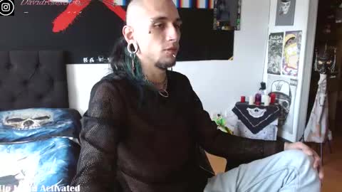 Snapshot of davidroses420 chatting on 10-04-25, 08:18 online show from 10-04-25, 08:18