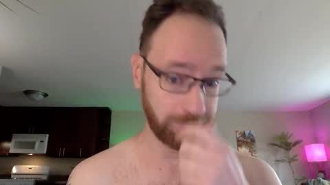 Snapshot of davidwilcox1982 chatting on 02-04-26, 08:36 Dave online show from 02-04-26, 08:36