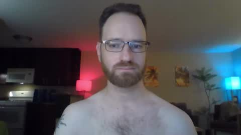 Snapshot of davidwilcox1982 chatting on 02-08-26, 12:47 Dave online show from 02-08-26, 12:47