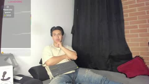 Snapshot of davidx_x21 chatting on 06-27-26, 07:57 davidx_x21 online show from 06-27-26, 07:57