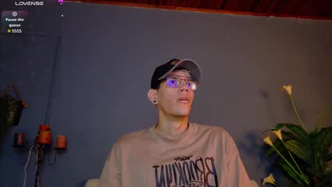 daviid_huge online show from 09-09-25, 08:03