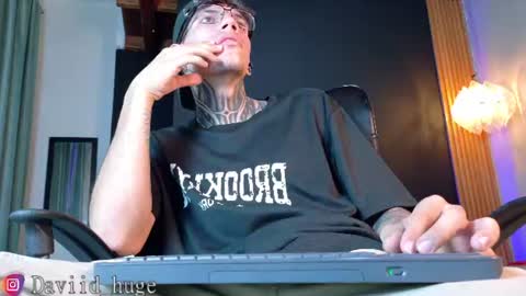 daviid_huge online show from 08-04-26, 01:20