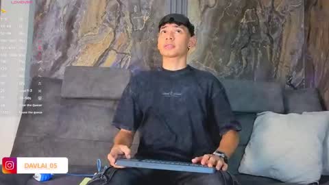 David online show from 04-18-26, 08:09