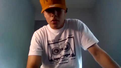 Snapshot of davinxxix chatting on 06-02-26, 05:37 davinxi online show from 06-02-26, 05:37