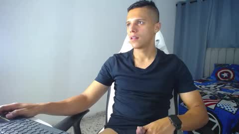 Snapshot of davisito7 chatting on 01-21-25, 03:59 David Angel online show from 01-21-25, 03:59