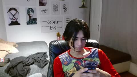 Snapshot of davoxer chatting on 11-16-25, 03:45 davoxer online show from 11-16-25, 03:45