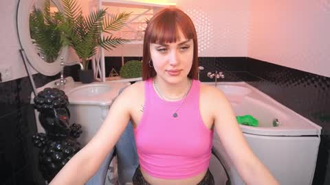 DawnGwin      Sasha online show from 04-10-26, 01:16