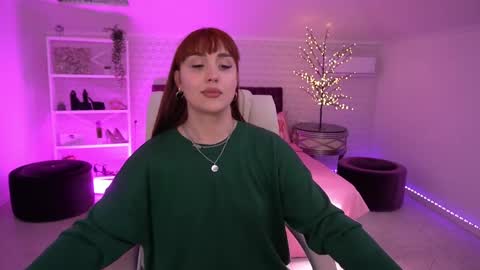 DawnGwin      Sasha online show from 05-04-26, 12:23