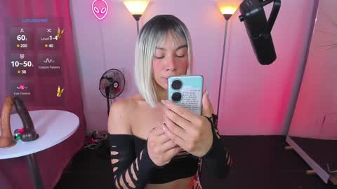 I am Dayanna  tecca online show from 12-20-24, 09:50