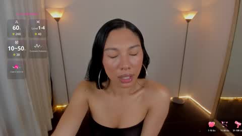 I am Dayanna  tecca online show from 03-25-26, 08:37