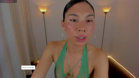 I am Dayanna  tecca online show from 04-15-26, 11:49
