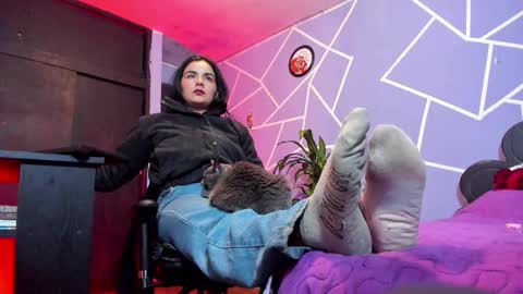 Snapshot of dayanporn chatting on 12-18-25, 02:50 dayanporn online show from 12-18-25, 02:50