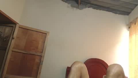 Dylon online show from 09-29-25, 05:07