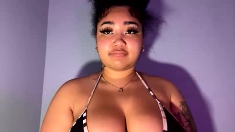 dayqueen1 online show from 04-27-26, 08:01