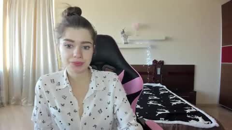 dazdrasmigdasue online show from 01-13-25, 08:15