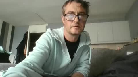 Snapshot of dazzill chatting on 09-28-25, 03:39 Dazzill online show from 09-28-25, 03:39