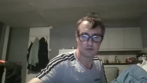 Snapshot of dazzill chatting on 10-18-25, 06:30 Dazzill online show from 10-18-25, 06:30