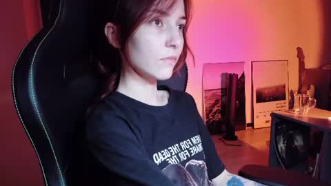 freak online show from 06-18-26, 04:35