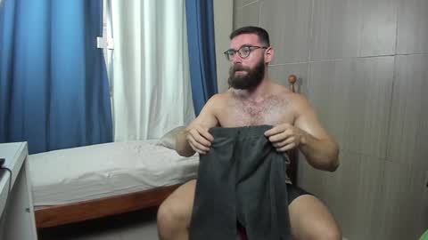 Snapshot of deanlek chatting on 01-31-25, 07:51 Dean online show from 01-31-25, 07:51