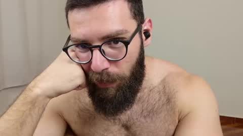 Snapshot of deanlek chatting on 10-30-25, 08:20 Dean online show from 10-30-25, 08:20